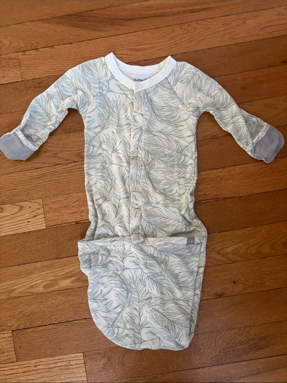 Feather-Print Baby Sleep Sack Pajama in Light Green and Cream